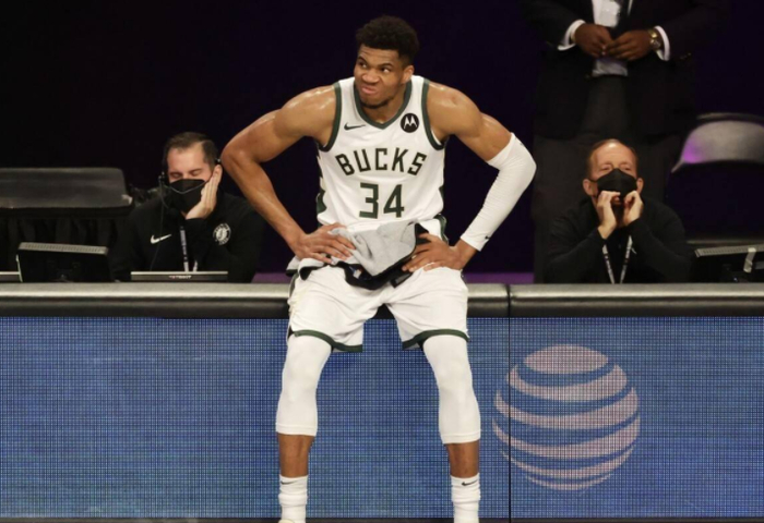 竞技宝-刷新纪录引发热议！，Ming在老鹰比赛中比赛规则变更引发球迷热议的简单介绍